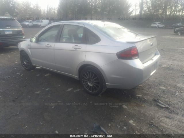 Photo 2 VIN: 1FAHP3GN1BW136001 - FORD FOCUS 