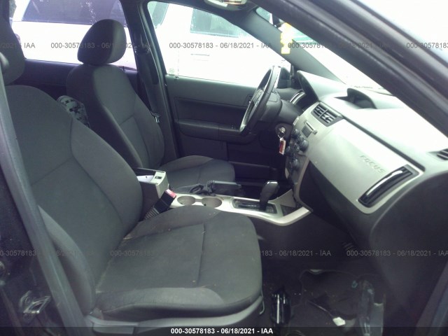 Photo 4 VIN: 1FAHP3GN2AW136085 - FORD FOCUS 