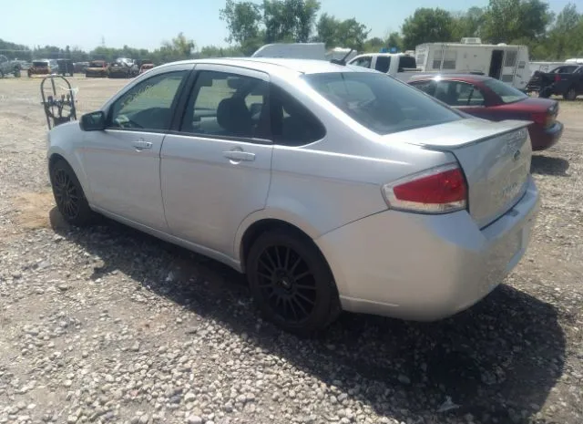 Photo 2 VIN: 1FAHP3GN2AW208984 - FORD FOCUS 