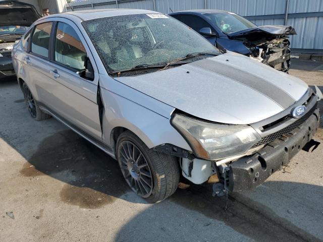 Photo 3 VIN: 1FAHP3GN2BW135990 - FORD FOCUS SES 