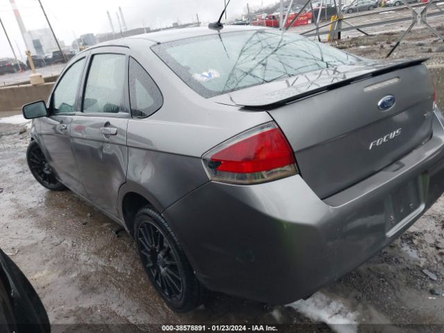 Photo 2 VIN: 1FAHP3GN4AW147539 - FORD FOCUS 