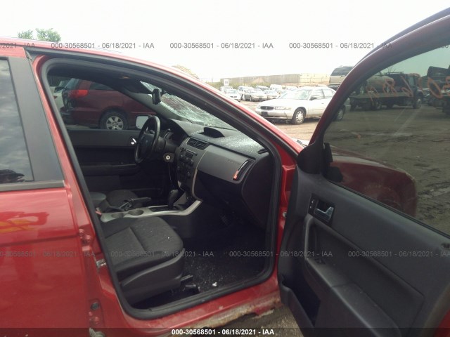 Photo 4 VIN: 1FAHP3GN6AW237033 - FORD FOCUS 