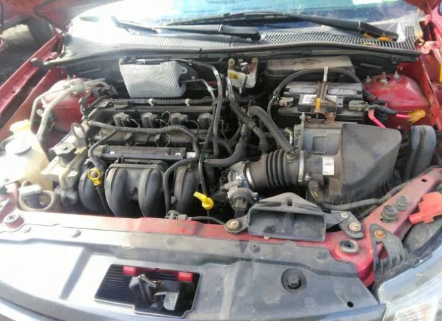 Photo 9 VIN: 1FAHP3GN8AW209718 - FORD FOCUS 