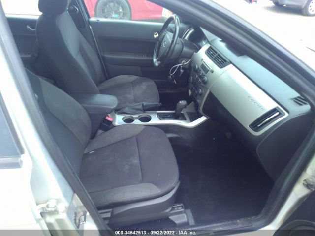 Photo 4 VIN: 1FAHP3GN9BW125845 - FORD FOCUS 