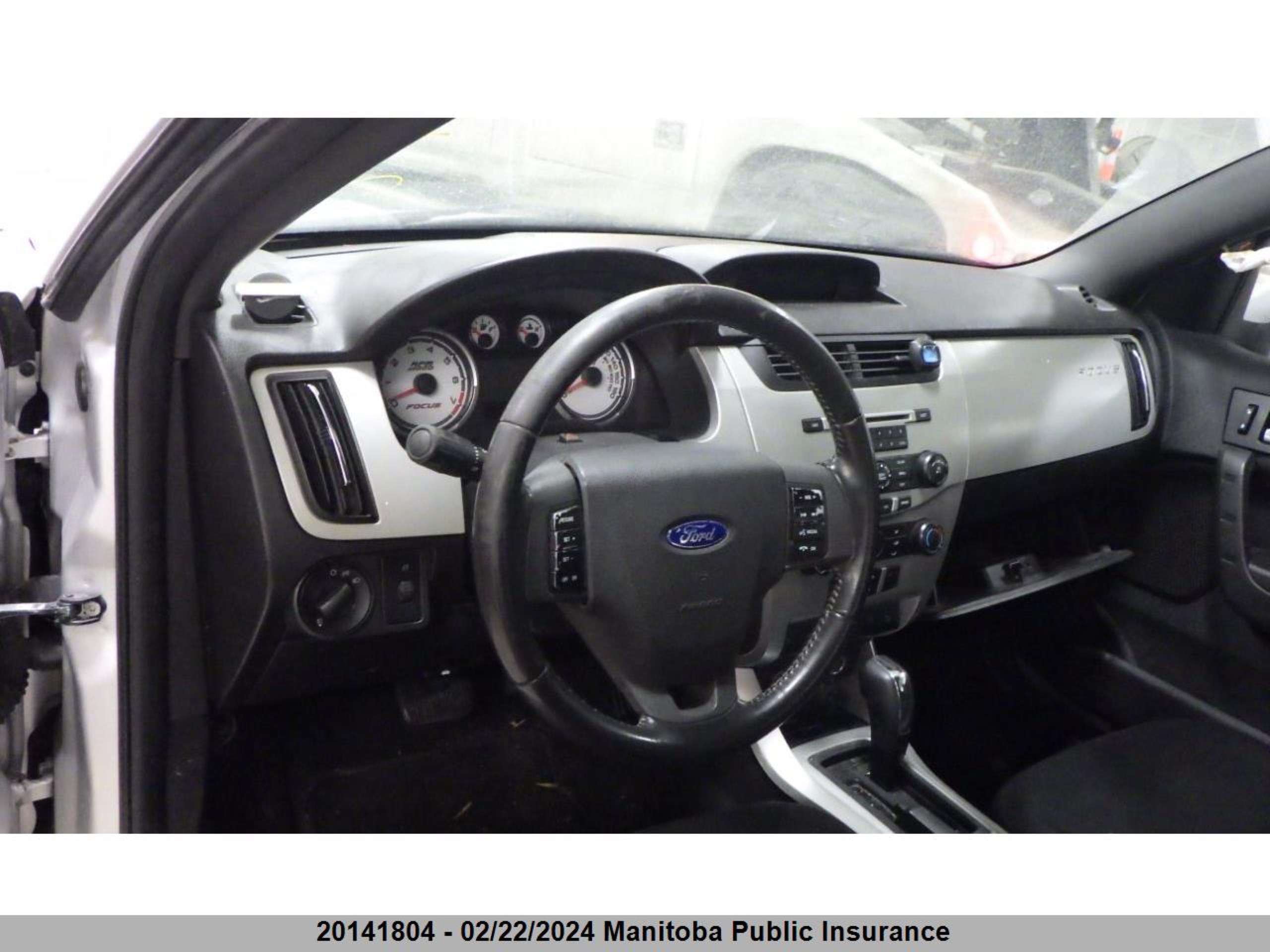 Photo 3 VIN: 1FAHP3GNXBW108875 - FORD FOCUS 