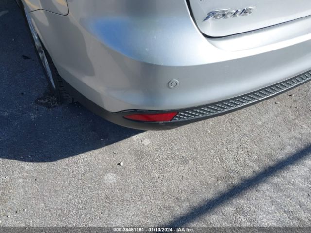 Photo 5 VIN: 1FAHP3H20CL204618 - FORD FOCUS 