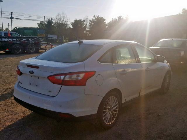 Photo 3 VIN: 1FAHP3H20CL325097 - FORD FOCUS SEL 