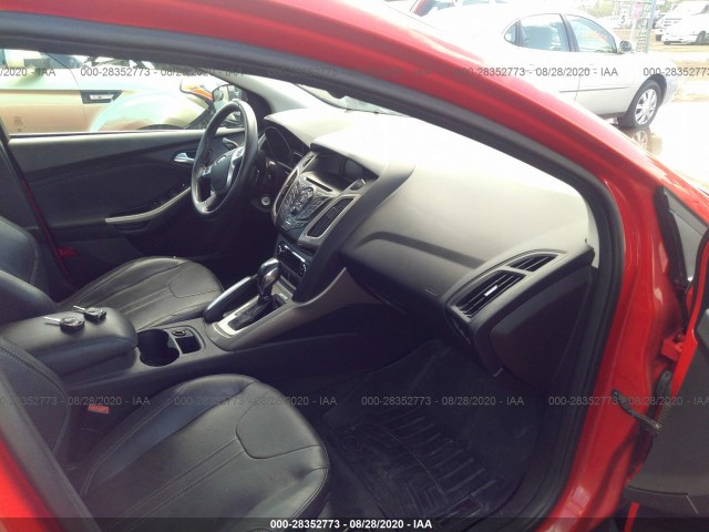 Photo 4 VIN: 1FAHP3H20CL338917 - FORD FOCUS 