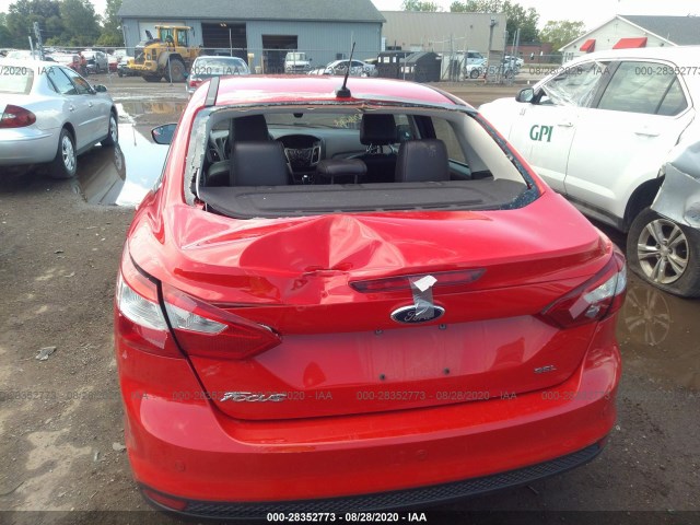 Photo 5 VIN: 1FAHP3H20CL338917 - FORD FOCUS 