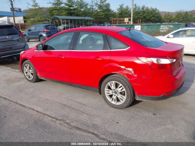 Photo 2 VIN: 1FAHP3H21CL106455 - FORD FOCUS 