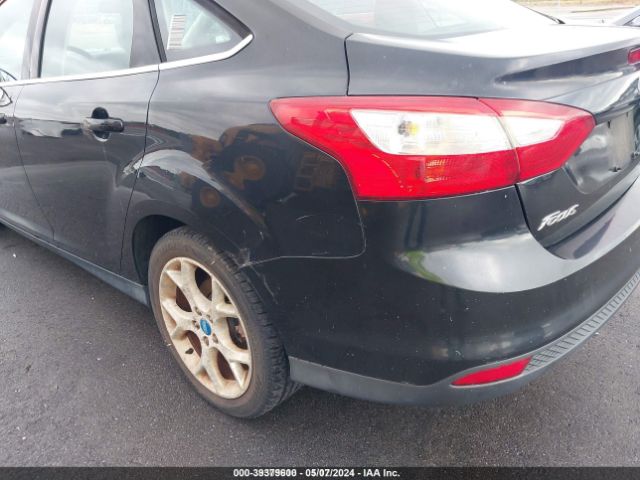 Photo 5 VIN: 1FAHP3H21CL128617 - FORD FOCUS 