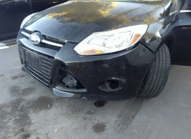 Photo 5 VIN: 1FAHP3H21CL147605 - FORD FOCUS 