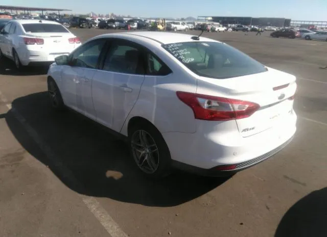 Photo 2 VIN: 1FAHP3H21CL184217 - FORD FOCUS 