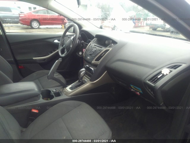 Photo 4 VIN: 1FAHP3H21CL405945 - FORD FOCUS 