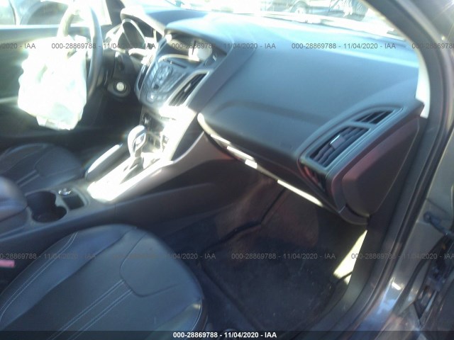 Photo 4 VIN: 1FAHP3H21CL426083 - FORD FOCUS 