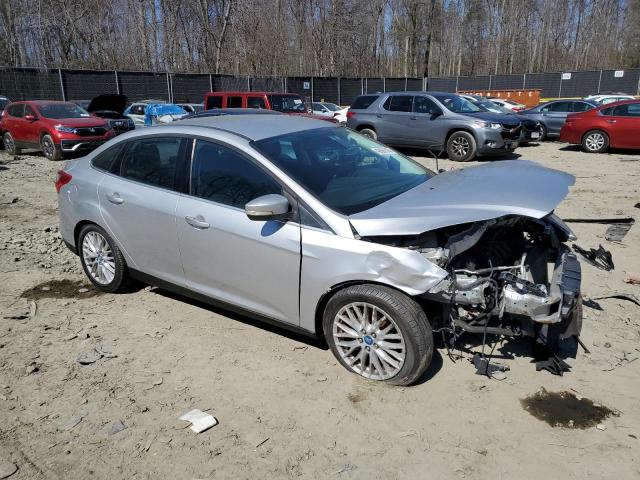 Photo 3 VIN: 1FAHP3H21CL468415 - FORD FOCUS SEL 