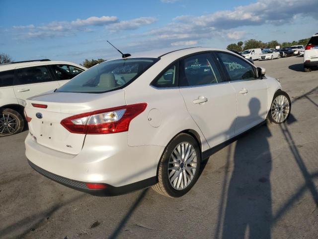 Photo 2 VIN: 1FAHP3H22CL150206 - FORD FOCUS 