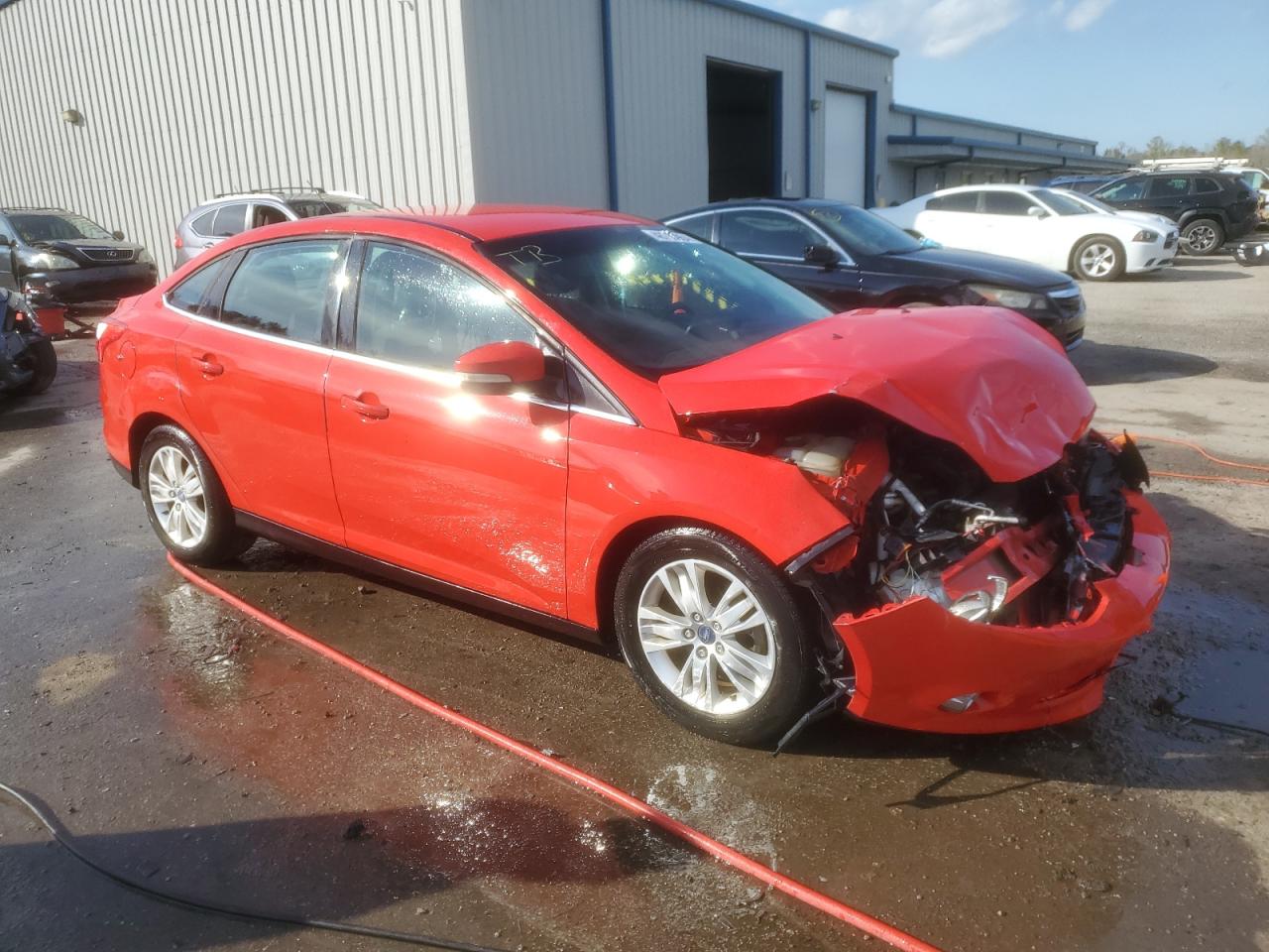 Photo 3 VIN: 1FAHP3H23CL107526 - FORD FOCUS 