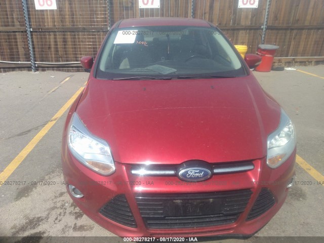 Photo 5 VIN: 1FAHP3H23CL294878 - FORD FOCUS 