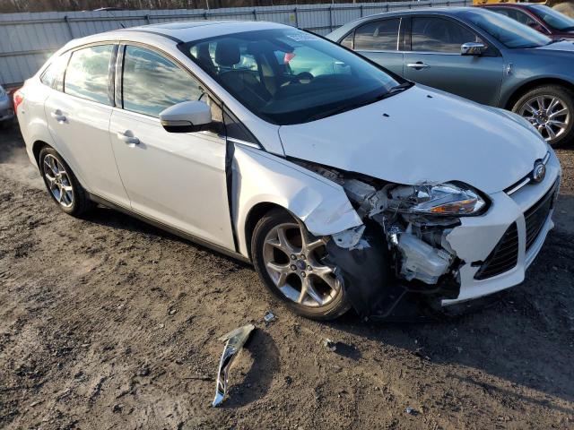 Photo 3 VIN: 1FAHP3H23CL327412 - FORD FOCUS 