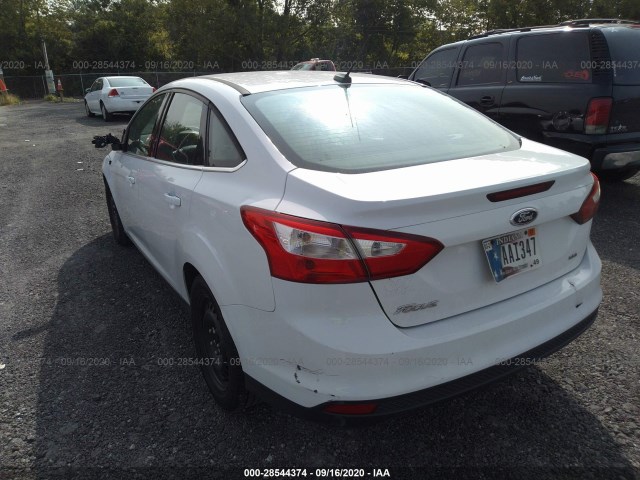 Photo 2 VIN: 1FAHP3H23CL348440 - FORD FOCUS 