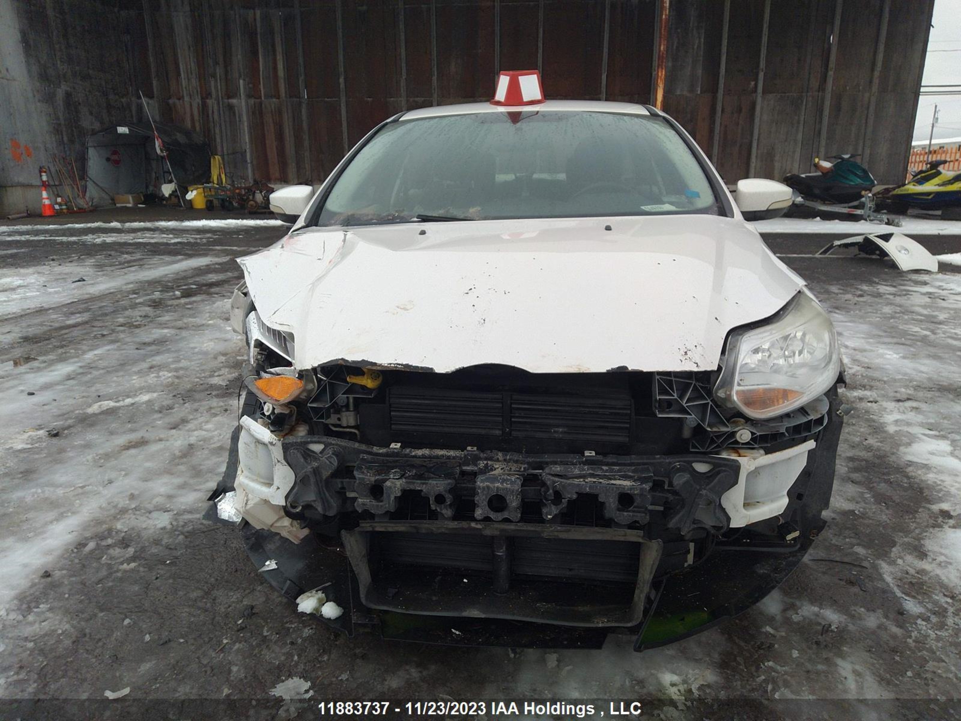 Photo 5 VIN: 1FAHP3H23CL424979 - FORD FOCUS 