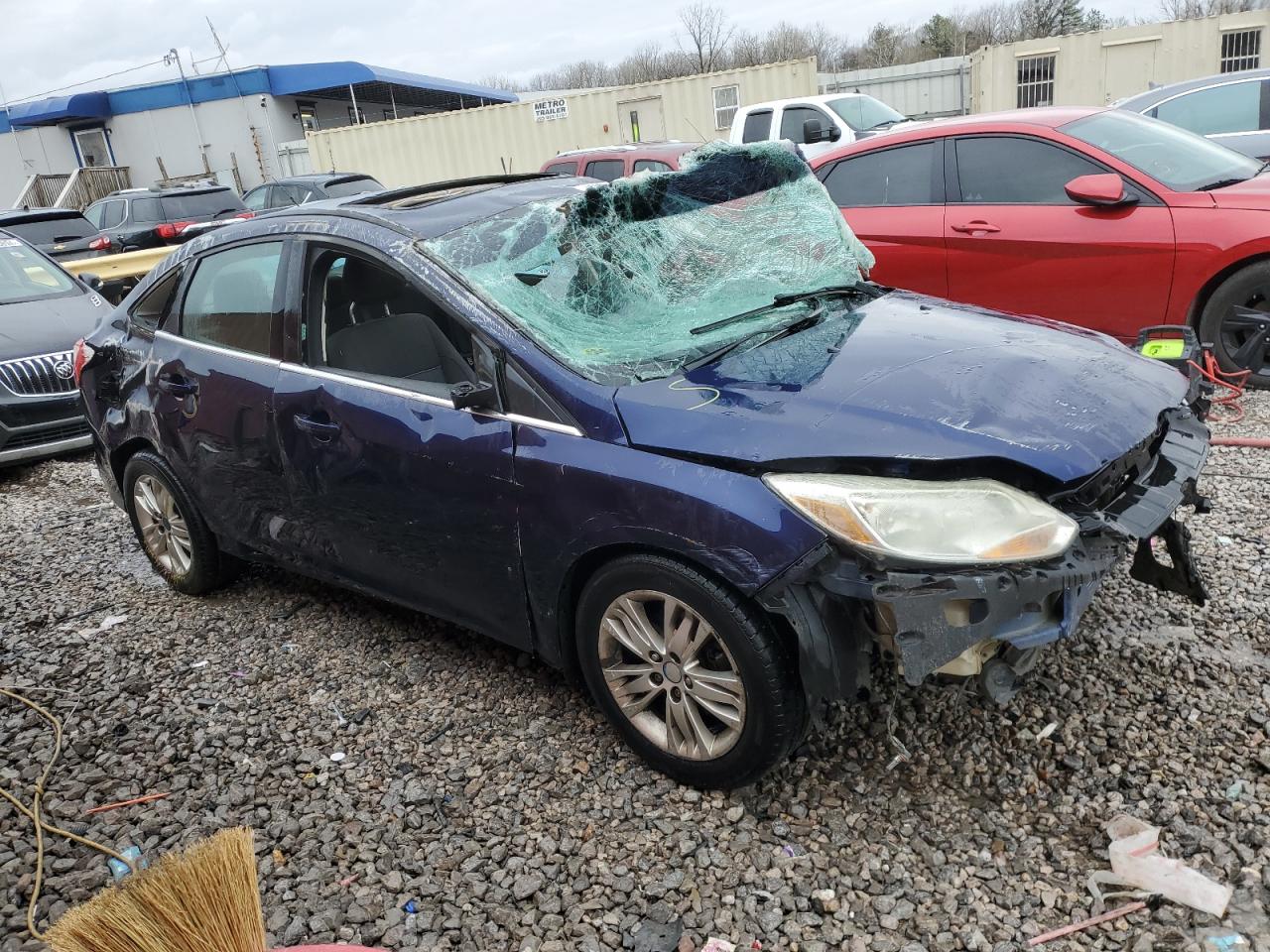 Photo 3 VIN: 1FAHP3H24CL131866 - FORD FOCUS 