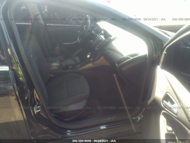 Photo 4 VIN: 1FAHP3H24CL293898 - FORD FOCUS 