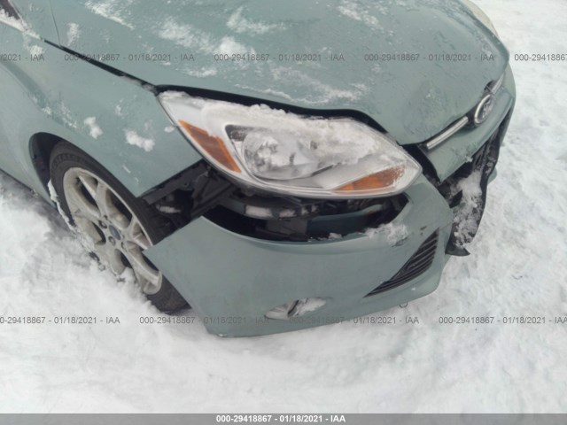 Photo 5 VIN: 1FAHP3H24CL447803 - FORD FOCUS 