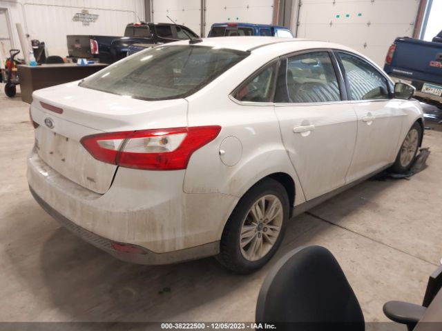 Photo 3 VIN: 1FAHP3H25CL210902 - FORD FOCUS 