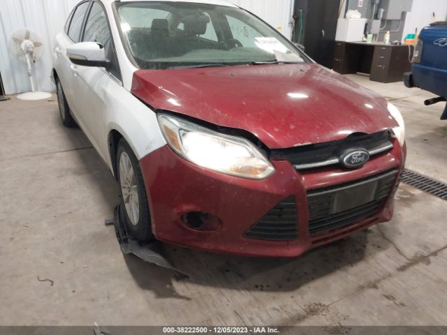 Photo 5 VIN: 1FAHP3H25CL210902 - FORD FOCUS 