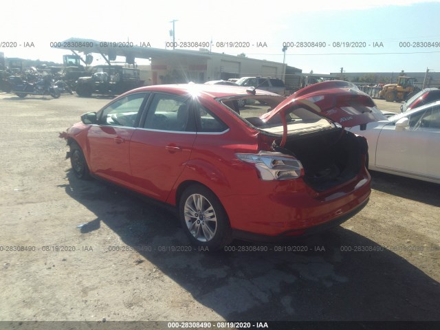 Photo 2 VIN: 1FAHP3H25CL210995 - FORD FOCUS 