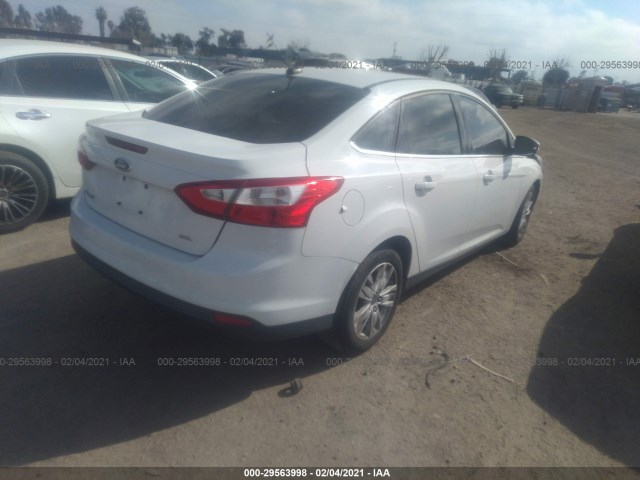 Photo 3 VIN: 1FAHP3H25CL316735 - FORD FOCUS 