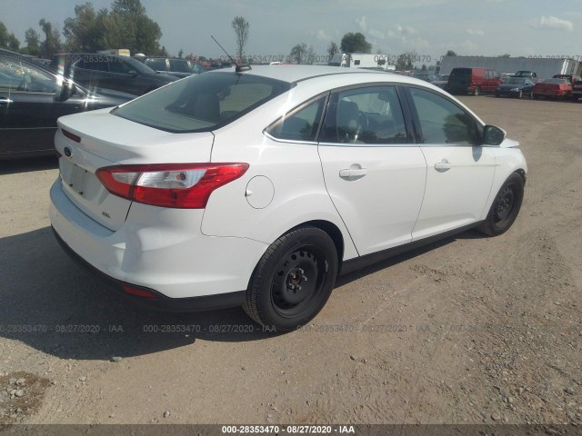 Photo 3 VIN: 1FAHP3H25CL363540 - FORD FOCUS 