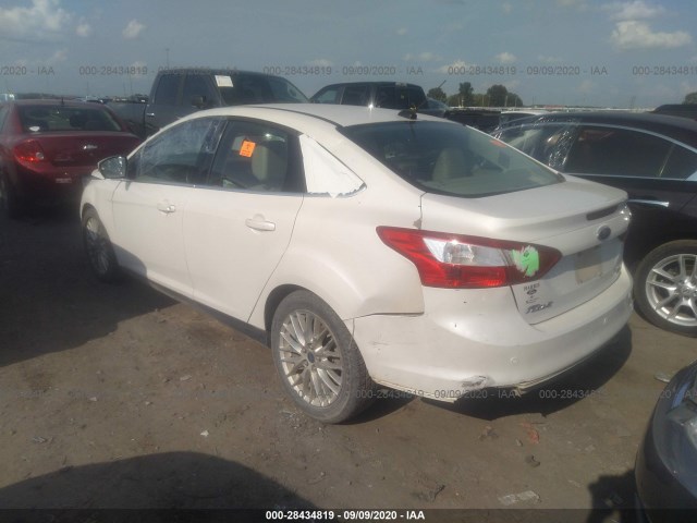 Photo 2 VIN: 1FAHP3H25CL450838 - FORD FOCUS 