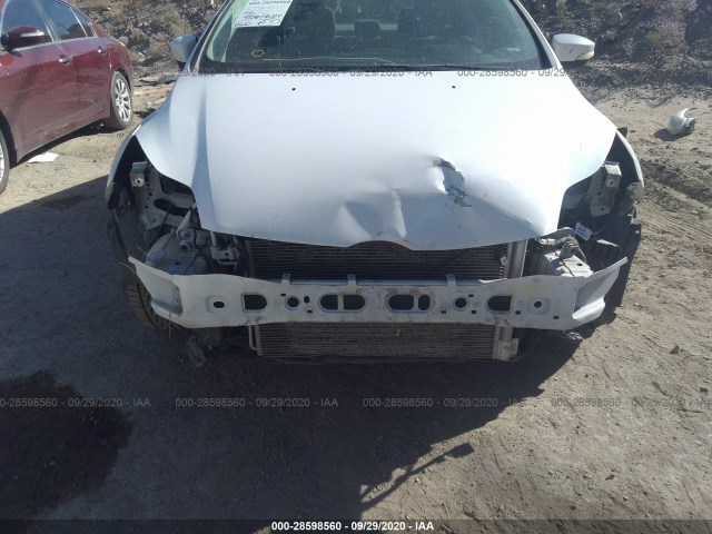 Photo 5 VIN: 1FAHP3H26CL154601 - FORD FOCUS 