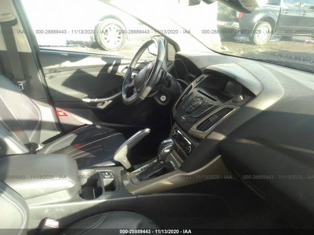 Photo 4 VIN: 1FAHP3H26CL200427 - FORD FOCUS 