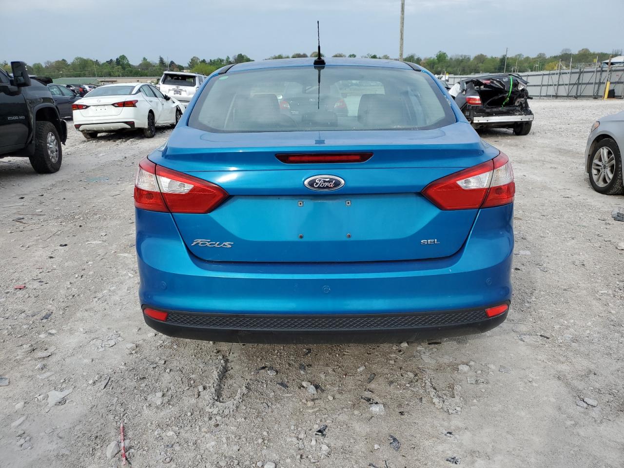 Photo 5 VIN: 1FAHP3H26CL230799 - FORD FOCUS 