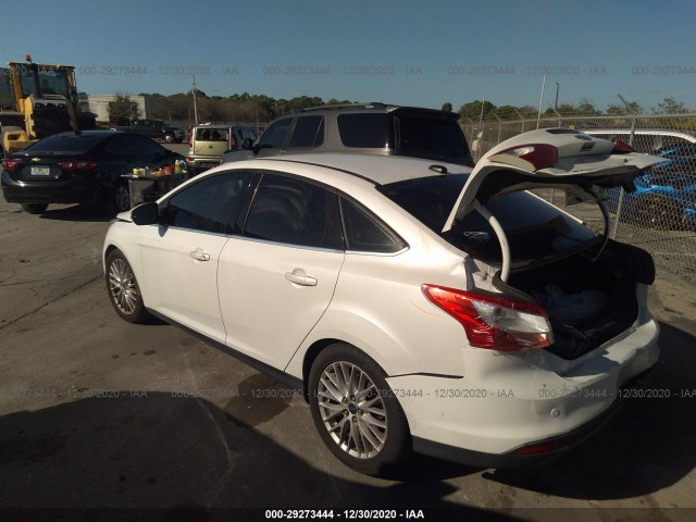 Photo 2 VIN: 1FAHP3H26CL335746 - FORD FOCUS 