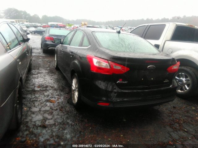 Photo 2 VIN: 1FAHP3H26CL413118 - FORD FOCUS 