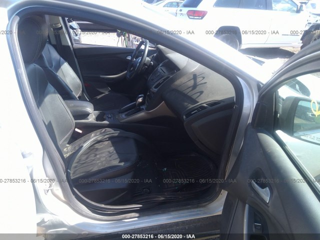 Photo 4 VIN: 1FAHP3H27CL272432 - FORD FOCUS 