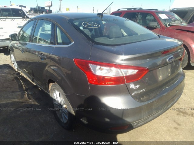 Photo 2 VIN: 1FAHP3H27CL334380 - FORD FOCUS 