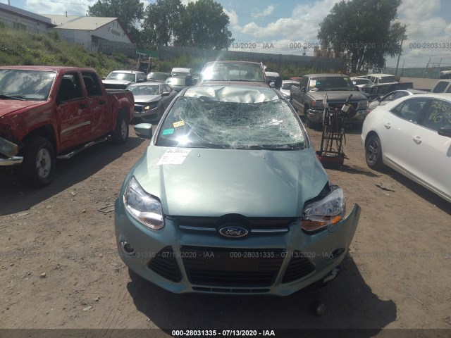 Photo 5 VIN: 1FAHP3H27CL363149 - FORD FOCUS 