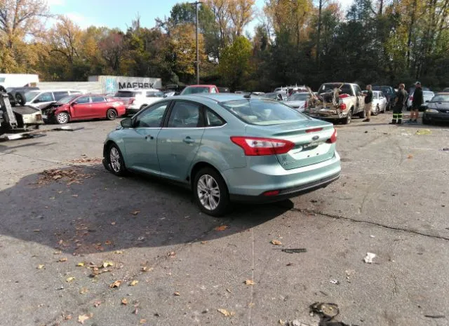 Photo 2 VIN: 1FAHP3H28CL145947 - FORD FOCUS 