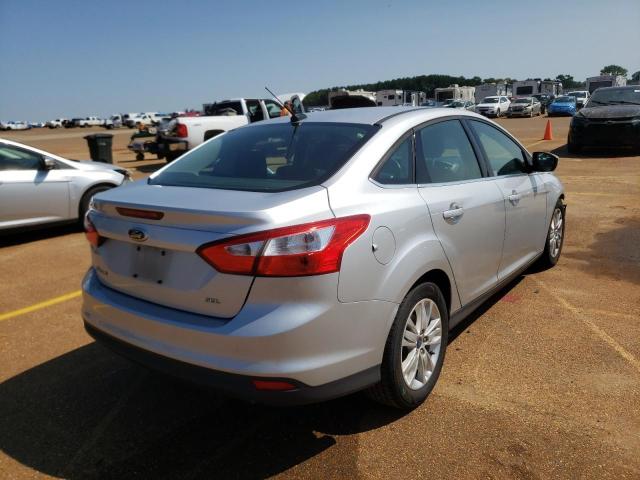 Photo 3 VIN: 1FAHP3H28CL169262 - FORD FOCUS SEL 