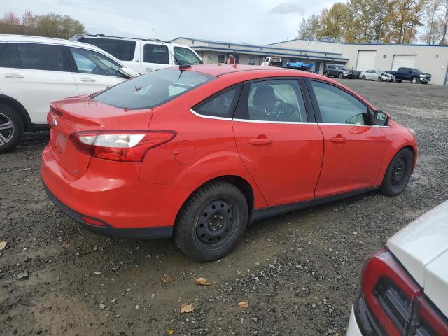 Photo 2 VIN: 1FAHP3H28CL184103 - FORD FOCUS 