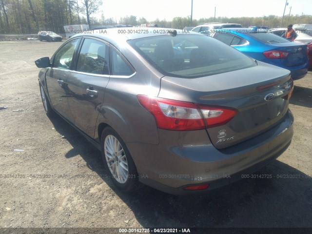 Photo 2 VIN: 1FAHP3H28CL253923 - FORD FOCUS 