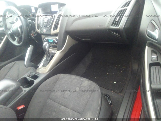 Photo 4 VIN: 1FAHP3H28CL291295 - FORD FOCUS 