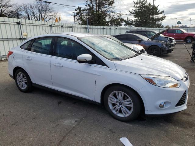 Photo 3 VIN: 1FAHP3H28CL324750 - FORD FOCUS SEL 