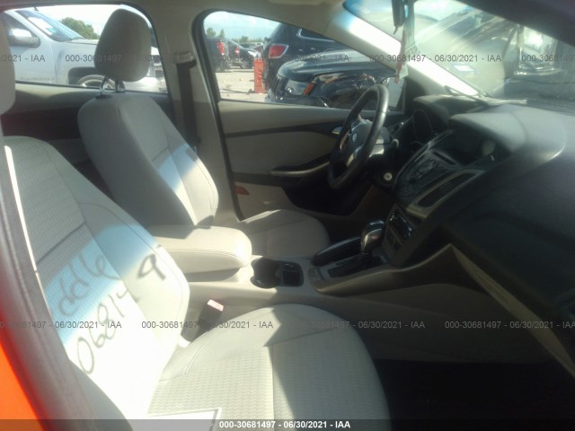 Photo 4 VIN: 1FAHP3H28CL363127 - FORD FOCUS 